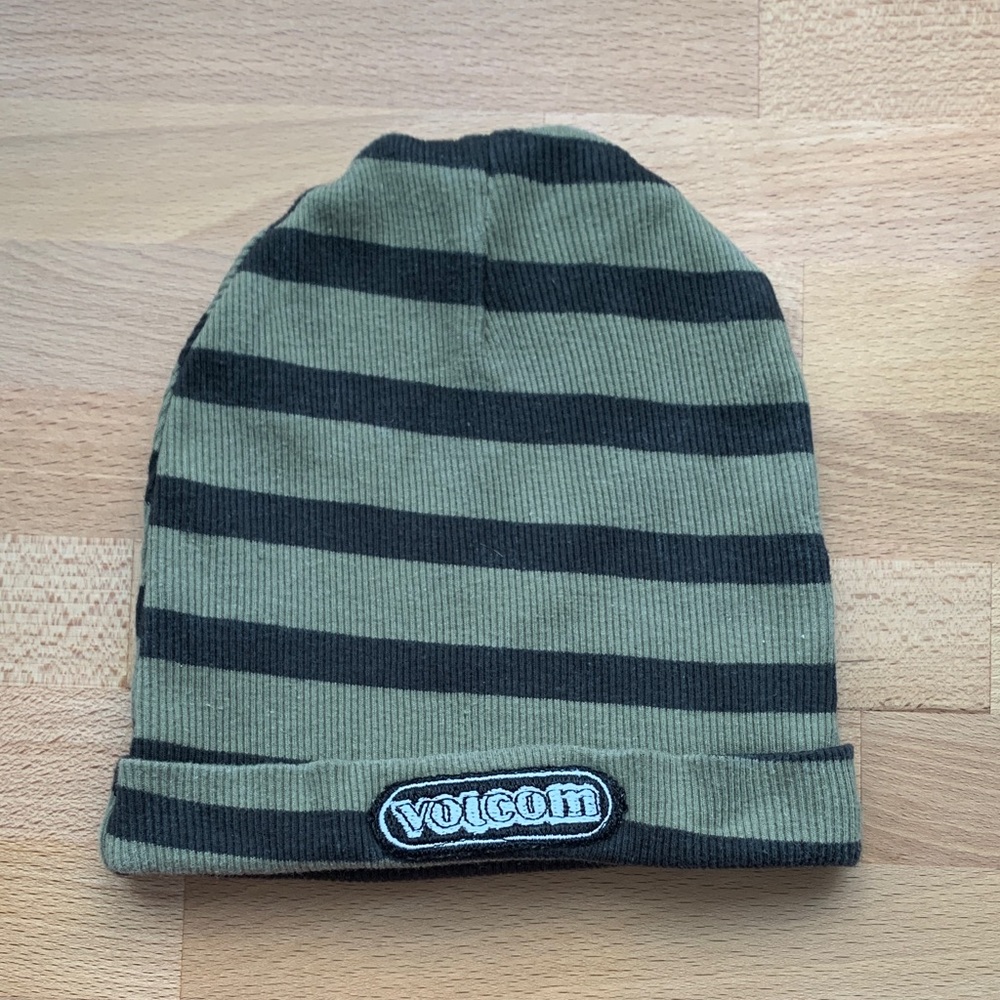 Striped Volcom Kids Beanie Size 3T NWOT